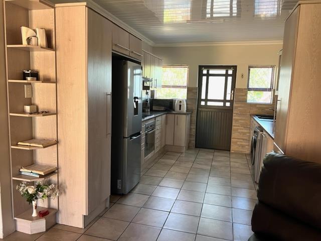 To Let 3 Bedroom Property for Rent in Newton Park Eastern Cape